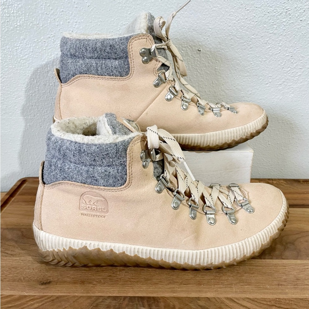 Sorel Ankle Boots Sz 10 Suede Lace Up Winter Snow Sherpa Lined Warm Tan Weather